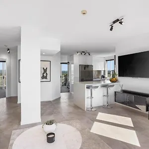  Hostel Emerald Surfers Paradise Shared