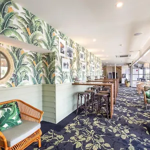 4* Hotel Nightcap At Commercial